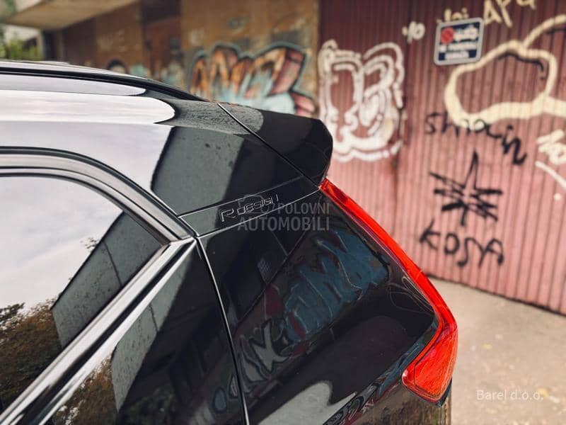 Volvo XC40 2.0 D4 AWD R-DESIGN
