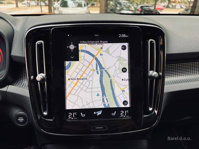 Volvo XC40 2.0 D4 AWD R-DESIGN