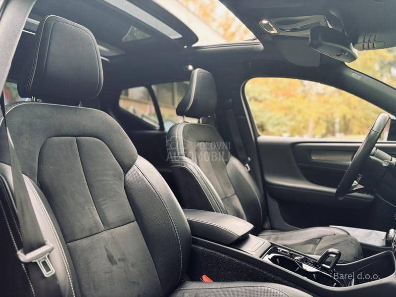Volvo XC40 2.0 D4 AWD R-DESIGN