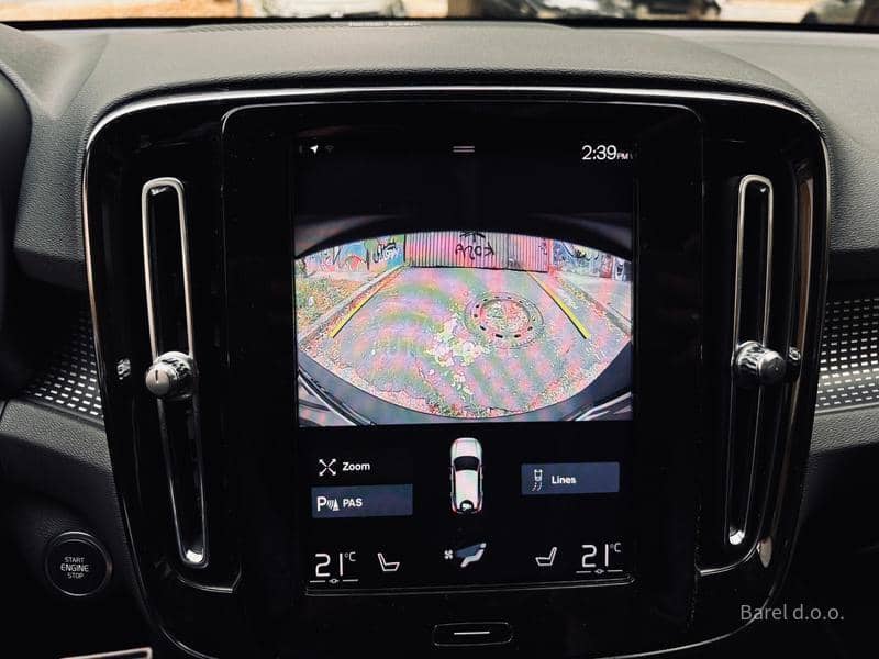 Volvo XC40 2.0 D4 AWD R-DESIGN