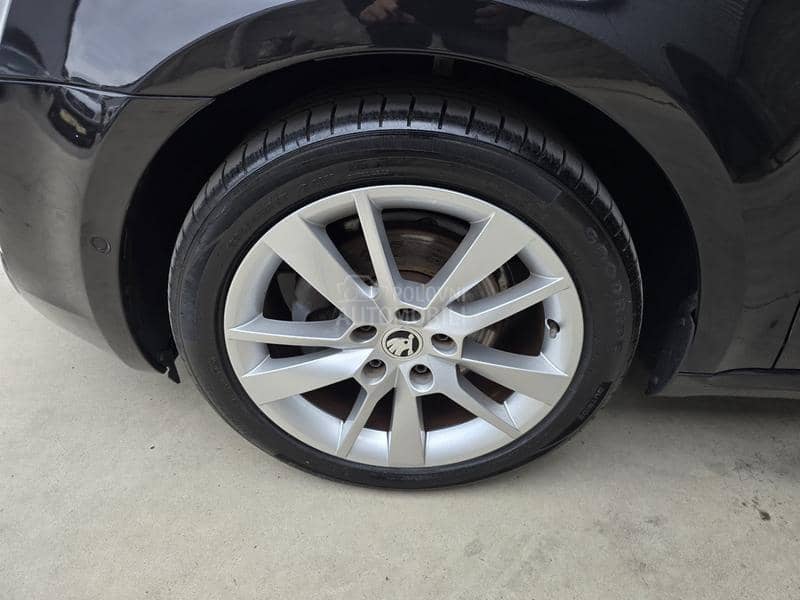 Škoda Octavia 1.6 TDI HIGHLINE DSG Škoda Octavia 1.6 TDI HIGHLINE DSG