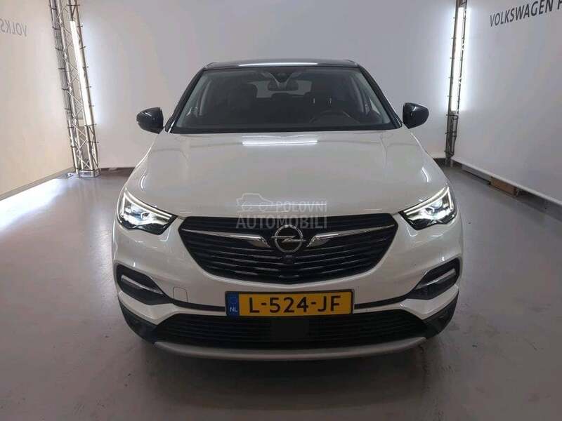 Opel Grandland X 1.2 INNOVATION
