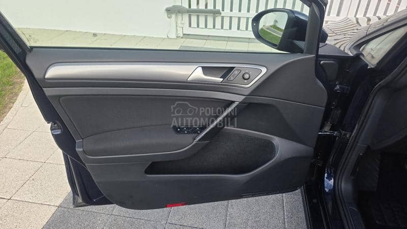 Volkswagen Golf 7 1,6TDI BLUEMOTION