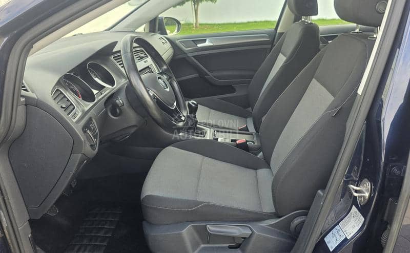 Volkswagen Golf 7 1,6TDI BLUEMOTION