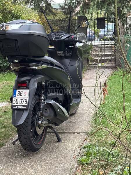 Honda sh 350