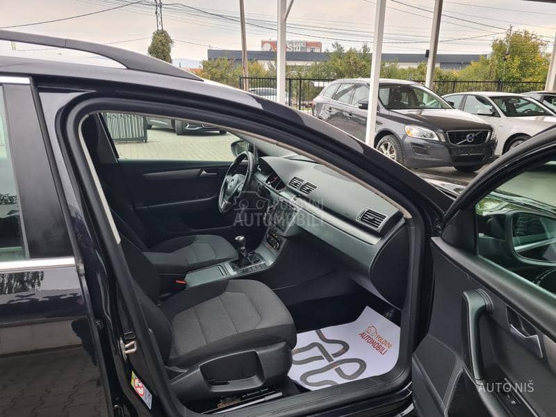 Volkswagen Passat B7 1.6 TDI HIGHLINE