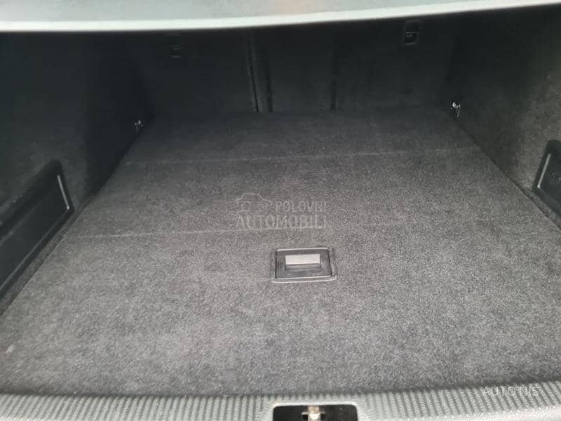 Volkswagen Passat B7 1.6 TDI HIGHLINE