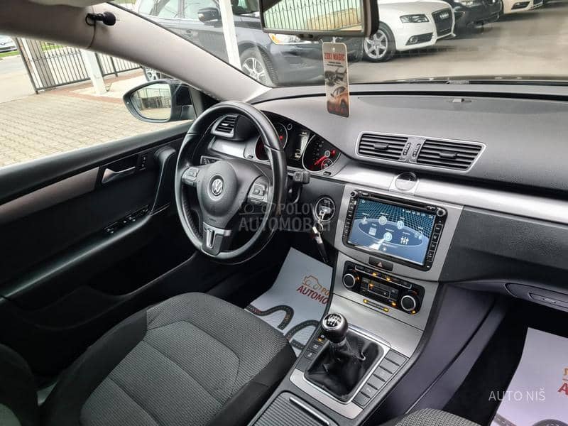 Volkswagen Passat B7 1.6 TDI HIGHLINE