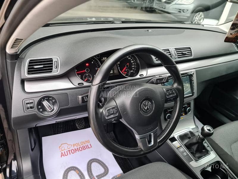 Volkswagen Passat B7 1.6 TDI HIGHLINE