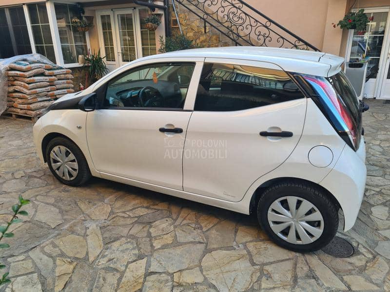 Toyota Aygo T O P