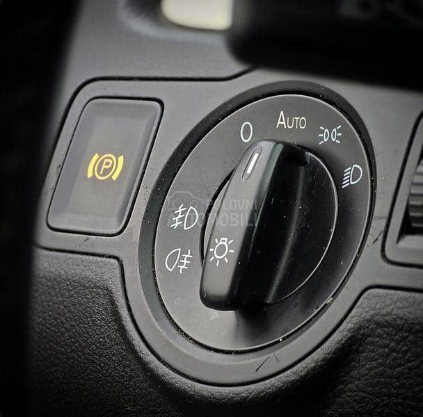 Volkswagen Passat B6 2.0 tdi/CR/Highline