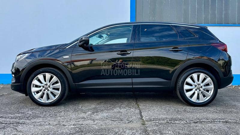 Opel Grandland X INOVATION PACK
