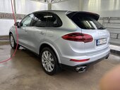 Porsche Cayenne 3.0