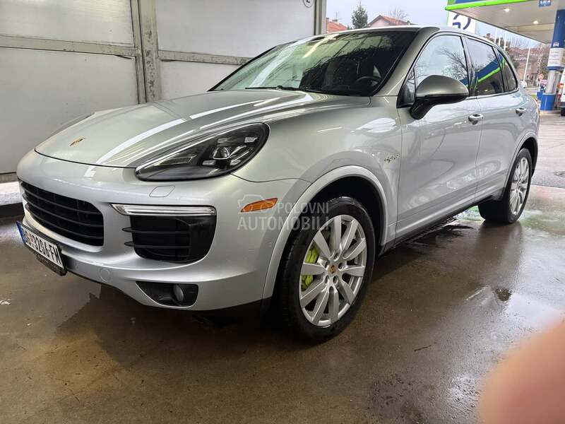 Porsche Cayenne 3.0