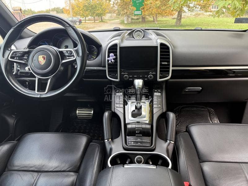 Porsche Cayenne 3.0
