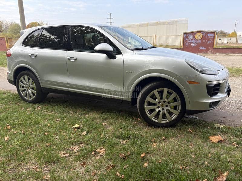 Porsche Cayenne 3.0