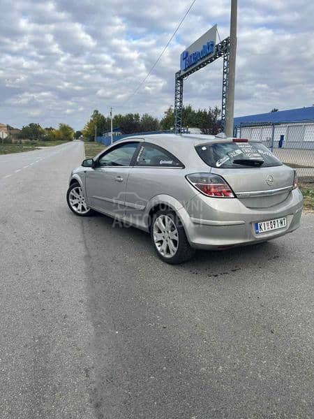 Opel Astra H 1.9cdti