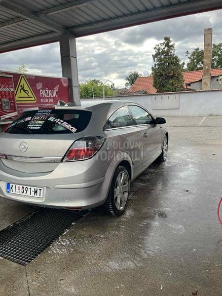 Opel Astra H 1.9cdti