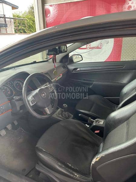 Opel Astra H 1.9cdti