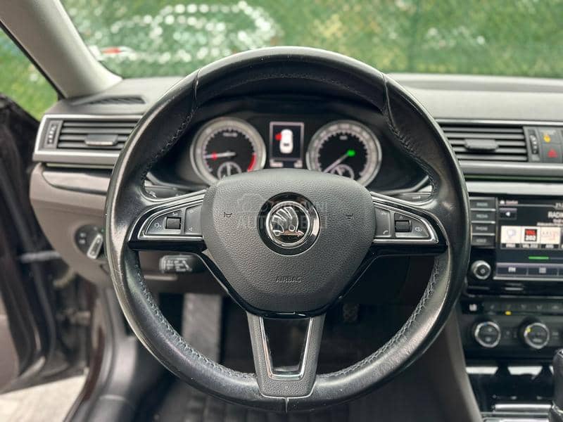 Škoda Superb LAURIN K./DSG/FUL Škoda Superb LAURIN K./DSG/FUL