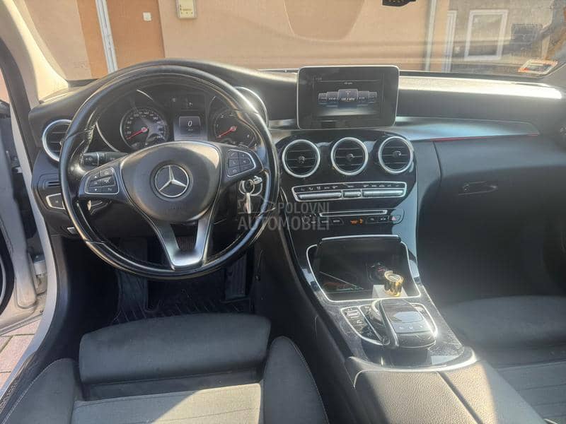 Mercedes Benz C 220 