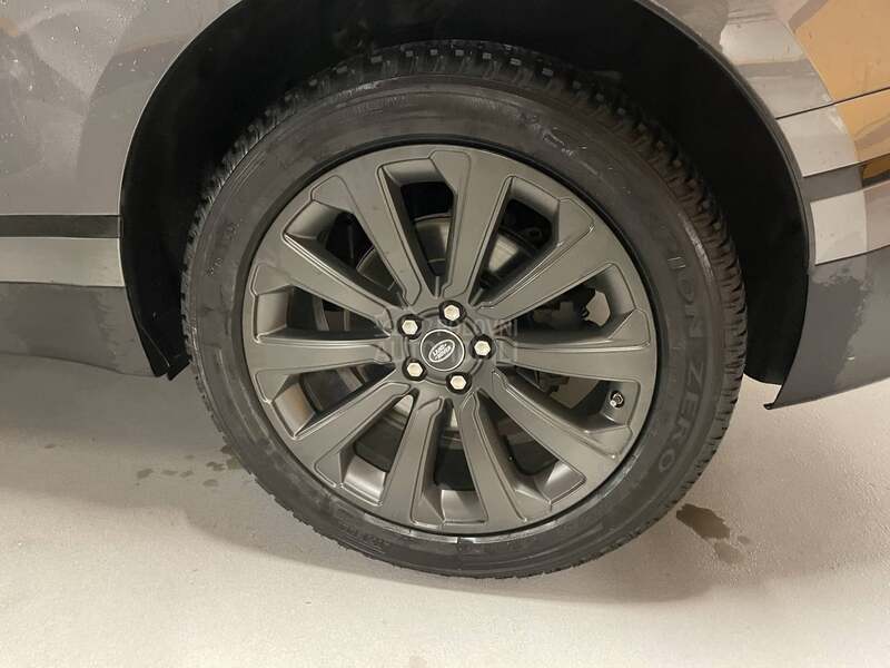 Land Rover Range Rover Velar D275