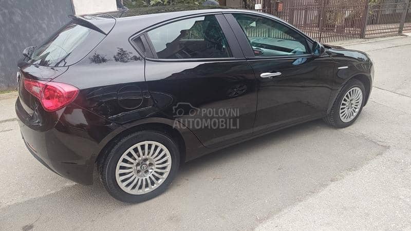 Alfa Romeo Giulietta 1,4 b CH