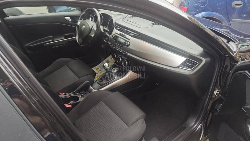 Alfa Romeo Giulietta 1,4 b CH