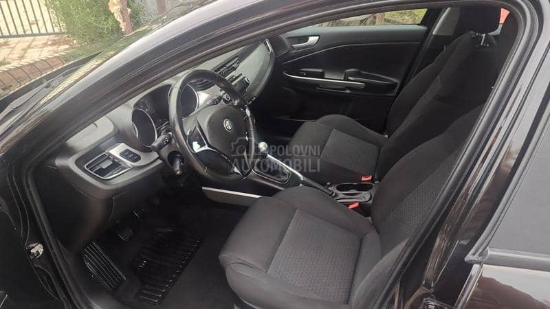 Alfa Romeo Giulietta 1,4 b CH