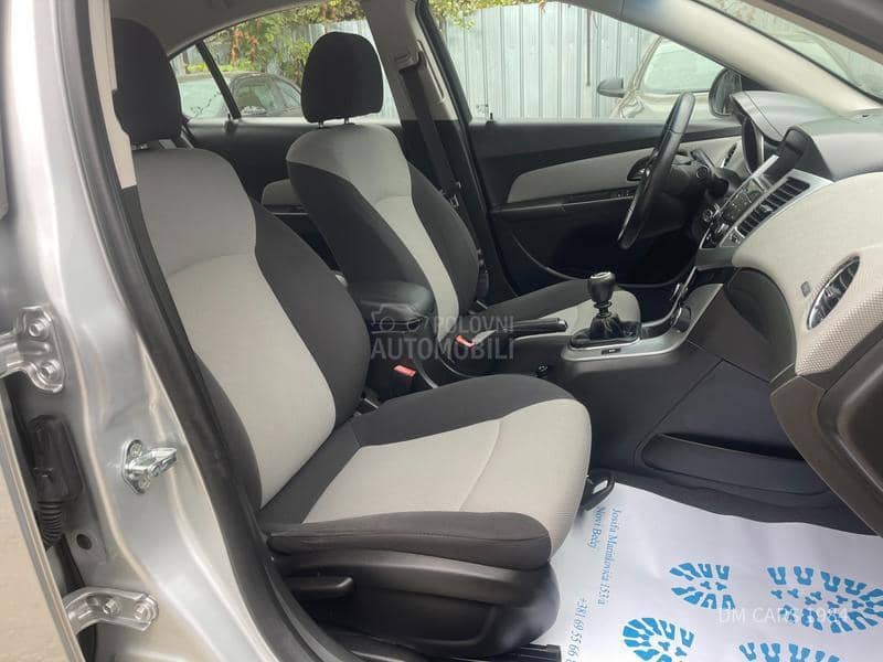 Chevrolet Cruze 1.6 deLux