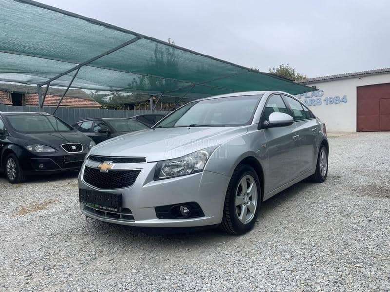 Chevrolet Cruze 1.6 deLux