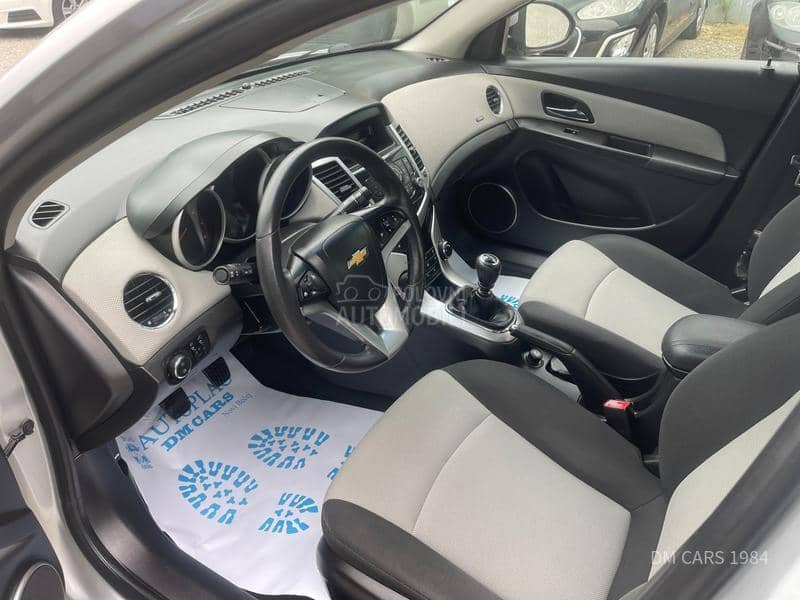 Chevrolet Cruze 1.6 deLux