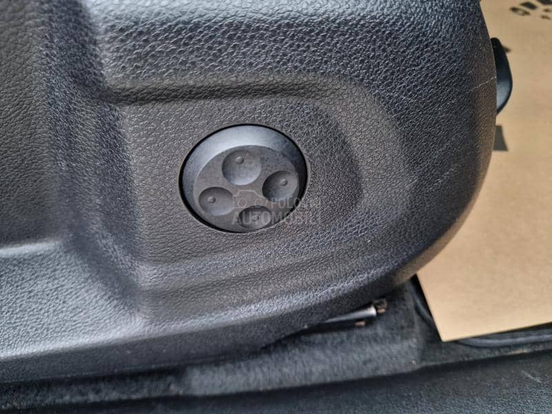 Audi Q5 2.0TDI/NAV/KOŽA/FUL