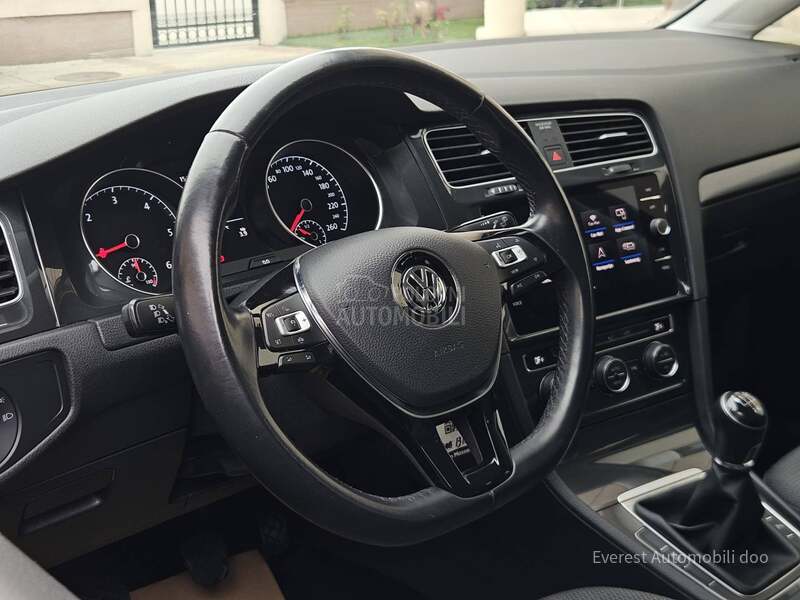 Volkswagen Golf 7 1.6 TDi/Comfortline/