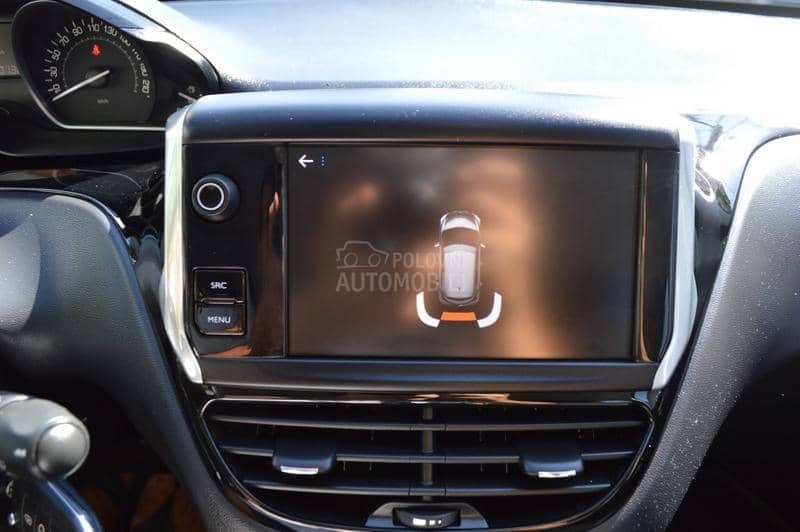 Peugeot 208 1.2 PureTech Nav