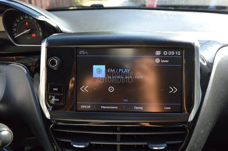 Peugeot 208 1.2 PureTech Nav