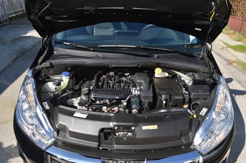Peugeot 208 1.2 PureTech Nav