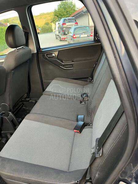 Opel Meriva 1.6
