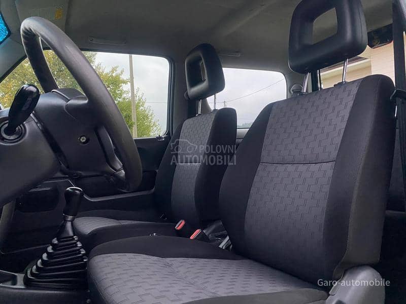 Suzuki Jimny 1.3 4x4 SVAJCARSKA