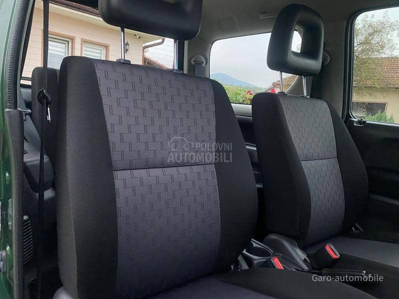 Suzuki Jimny 1.3 4x4 SVAJCARSKA