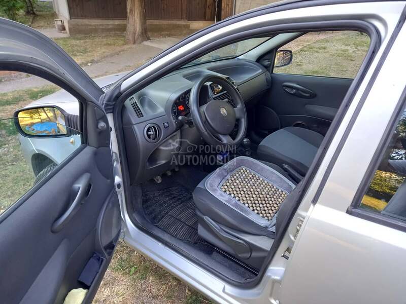 Fiat Punto 1.2 klasik
