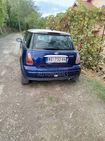 MINI Cooper 1.6