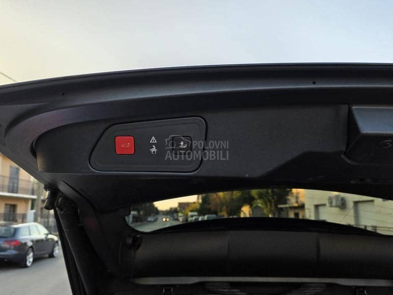 Peugeot 3008 ALLURE FABRIKA Peugeot 3008 ALLURE FABRIKA