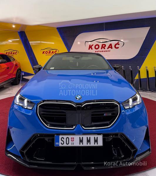 BMW M5 PERFORMANCE/AKRAP