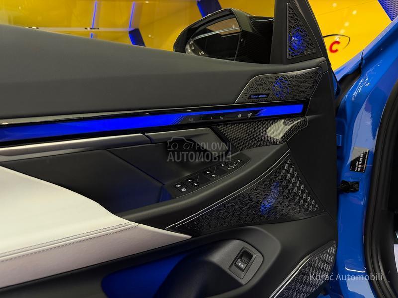 BMW M5 PERFORMANCE/AKRAP