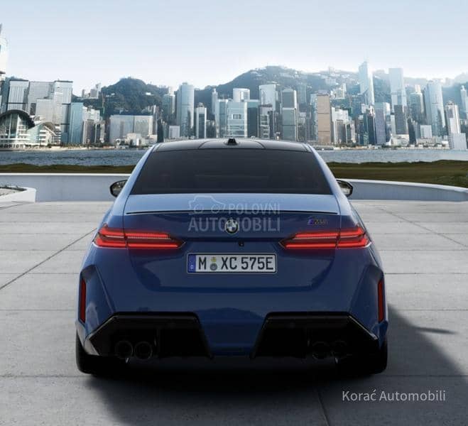 BMW M5 KERAMIKA/KARBON/PANO