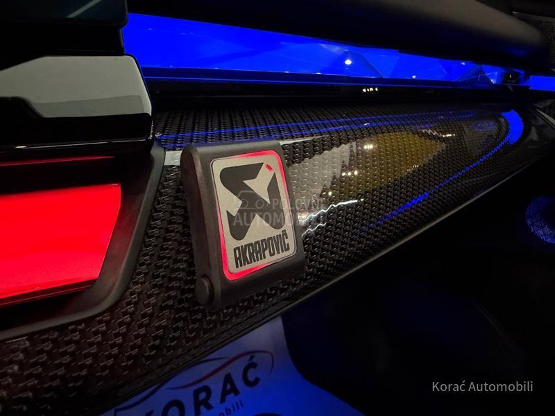 BMW M5 PERFORMANCE/AKRAP