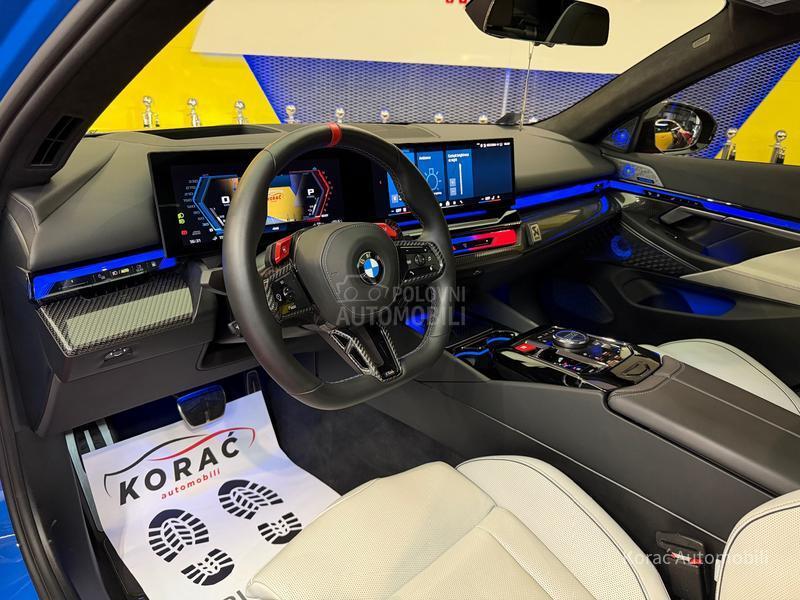 BMW M5 PERFORMANCE/AKRAP