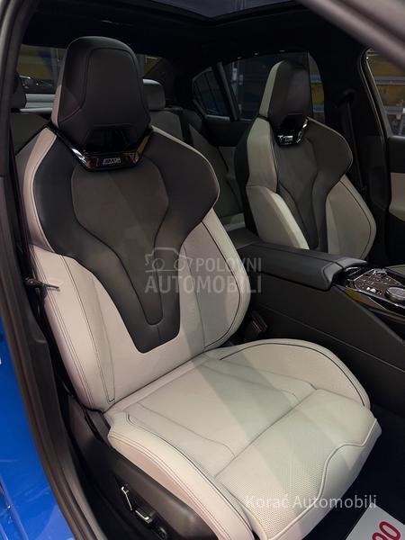 BMW M5 PERFORMANCE/AKRAP