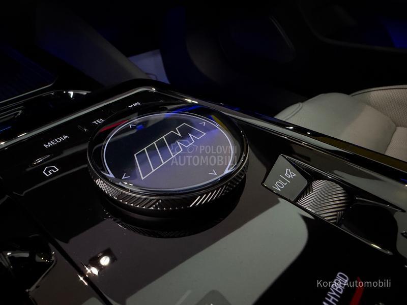 BMW M5 PERFORMANCE/AKRAP